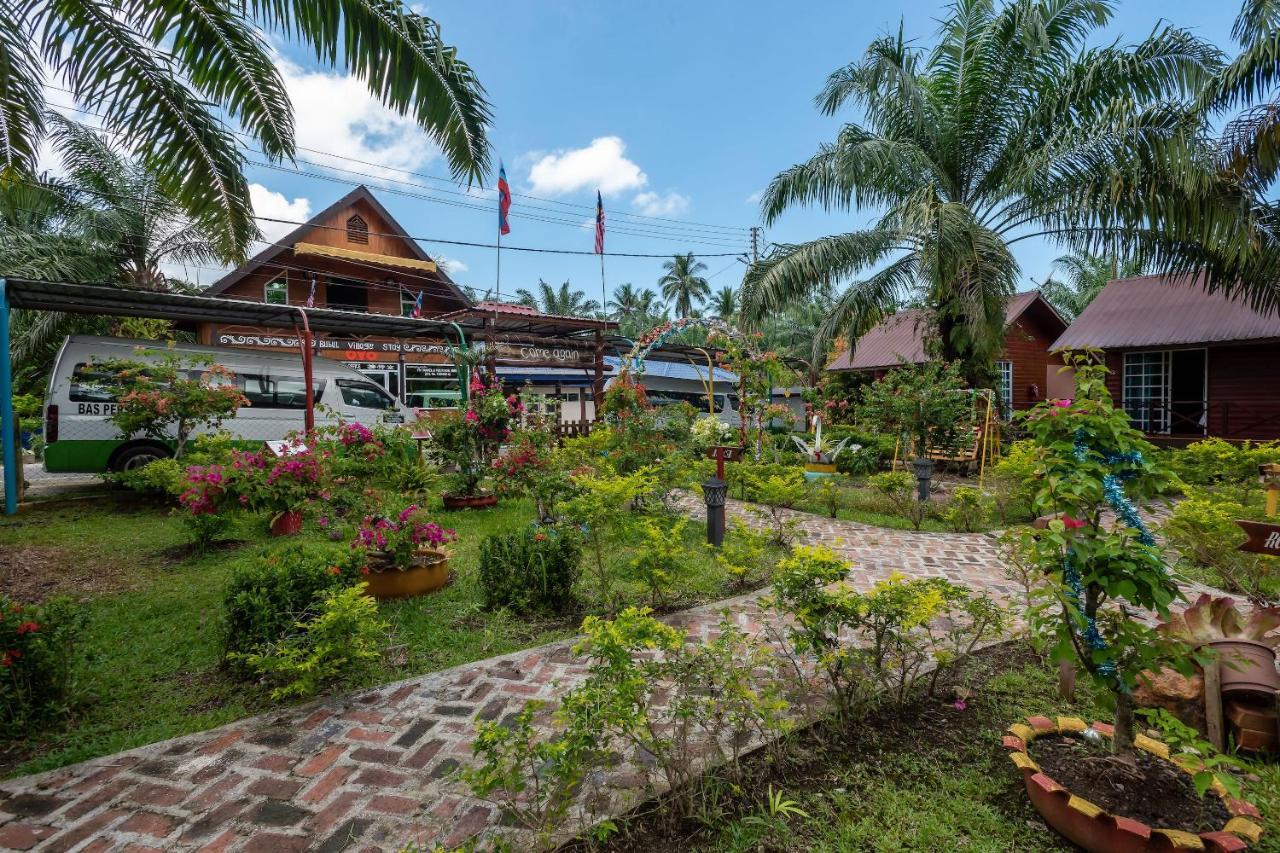 Bubul Village Stay センポルナ エクステリア 写真